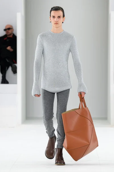 Look 35